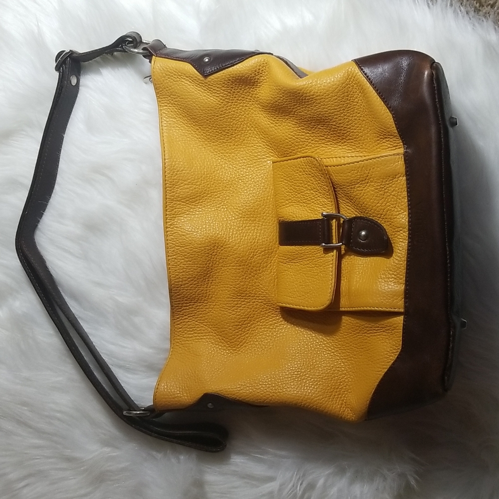 SOLD 💗 Valentina Shoulder Bag
